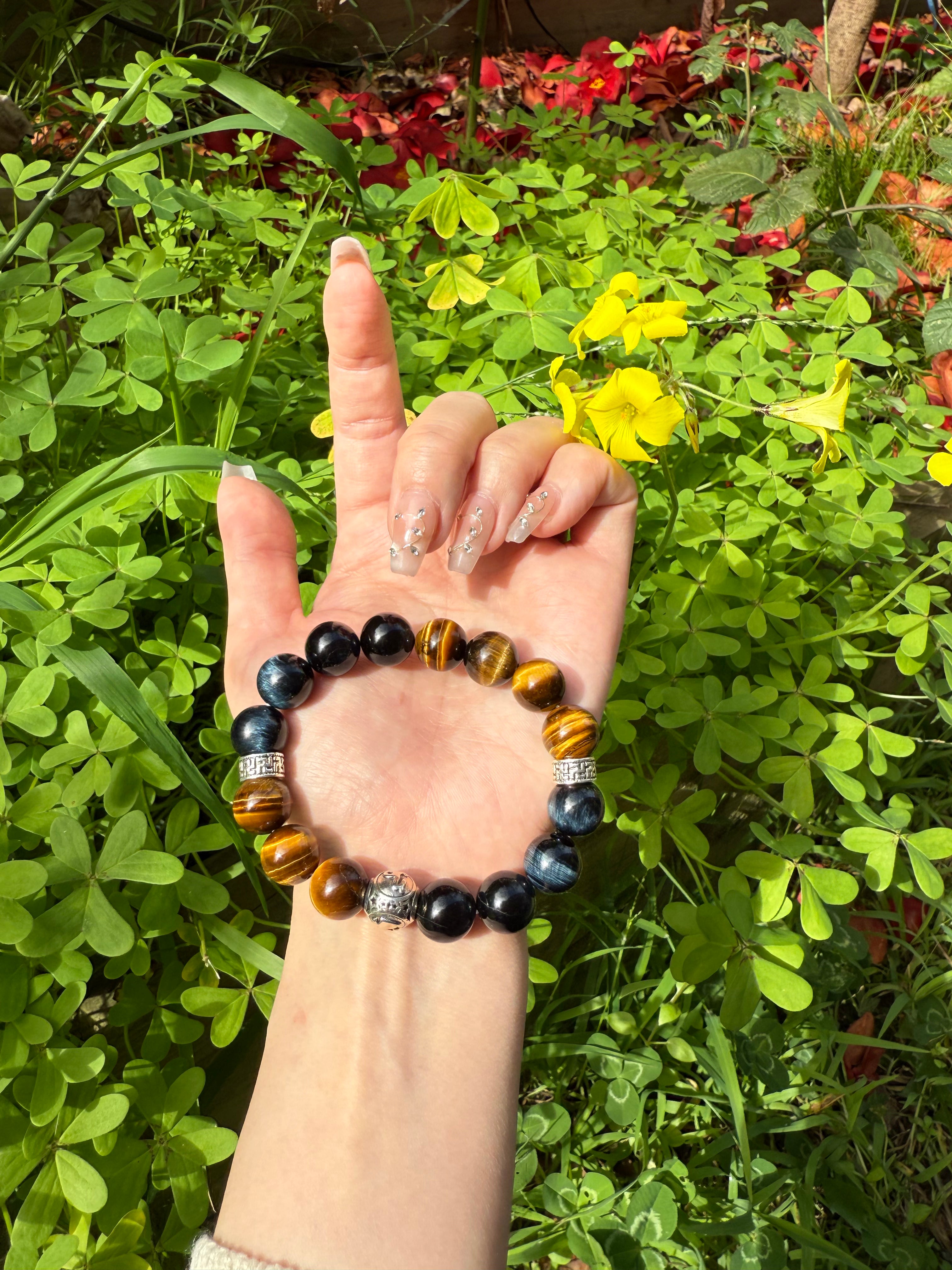 12-Star Sentinel Bracelet